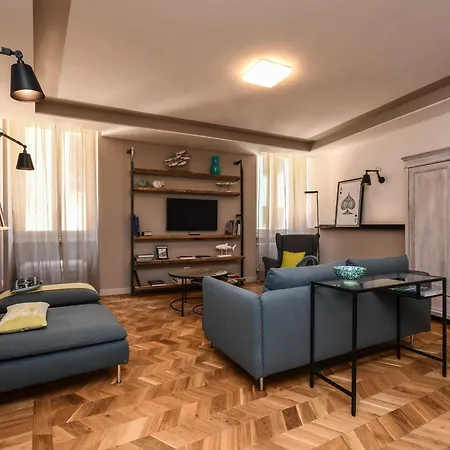 Luxury Modern By The Salò