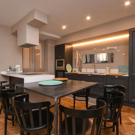 Daire Luxury Modern By The *