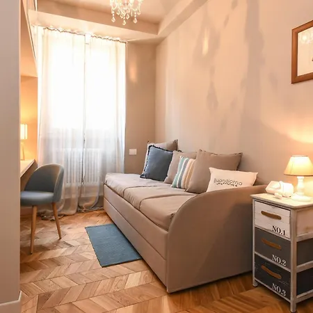 Daire Luxury Modern By The Salò