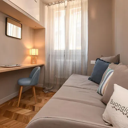Daire Luxury Modern By The Salò