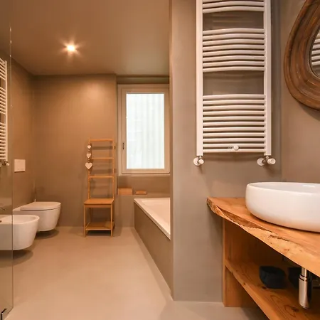 Luxury Modern By The