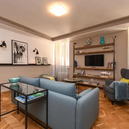 Luxury Modern By The Appartement Salò