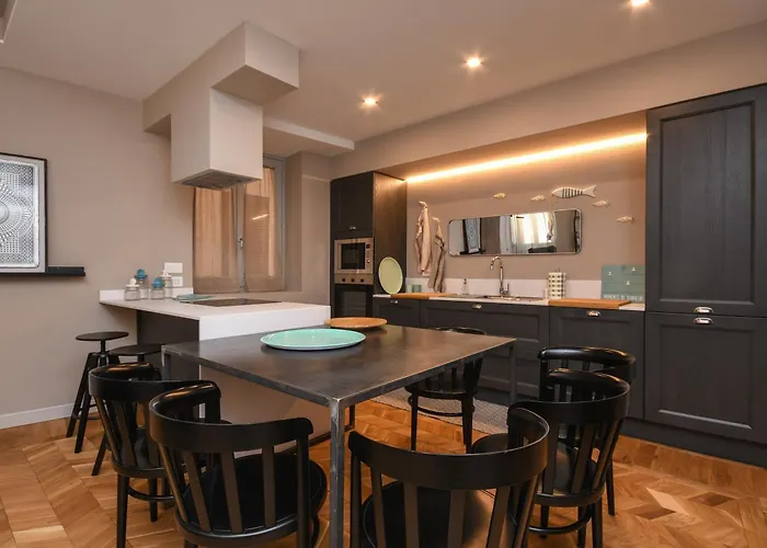 Apartament Luxury Modern By The *