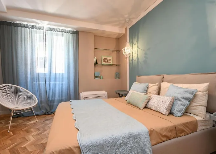 Luxury Modern By The Apartament